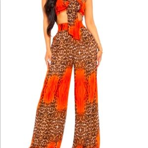 Large pants set (includes matching top & pants)